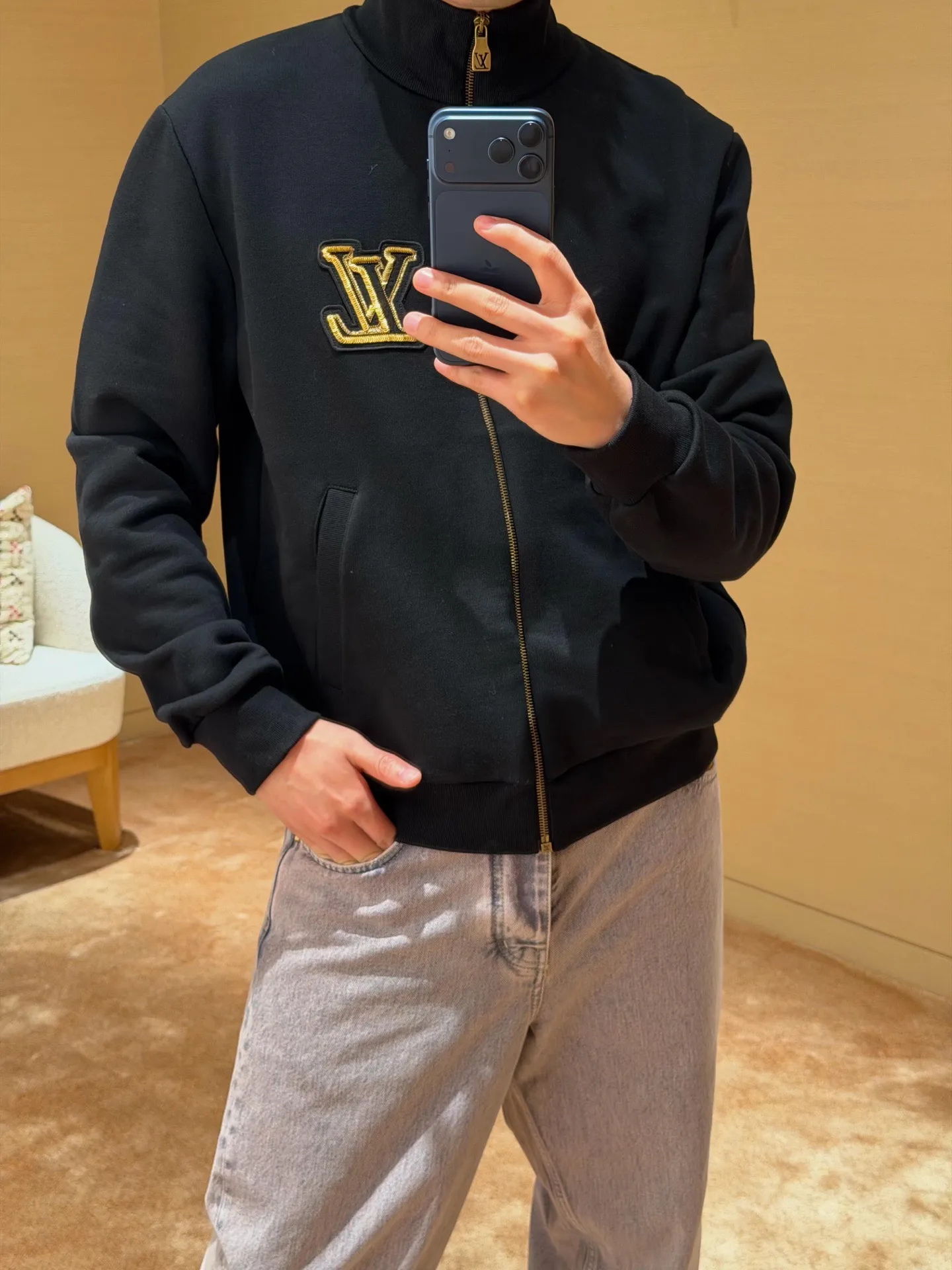 Louis Vuitton/Louis Vuitton Gold sequin logo embroidered jacket jacket